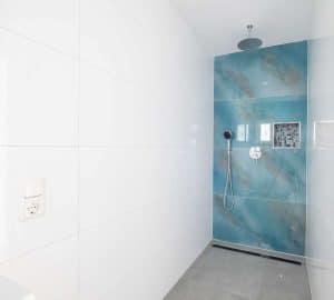 Badezimmer EG