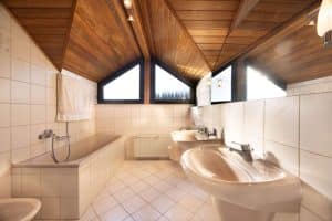 Badezimmer- OG